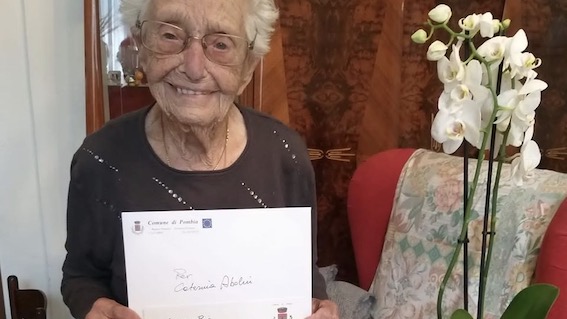 Pombia, 104 anni per la signora Caterina