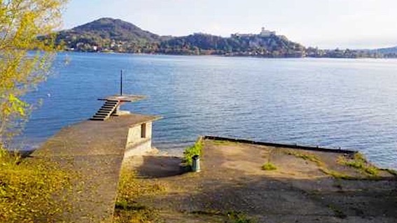 Arona, si torna a parlare del recupero dell'area ex Cit bar