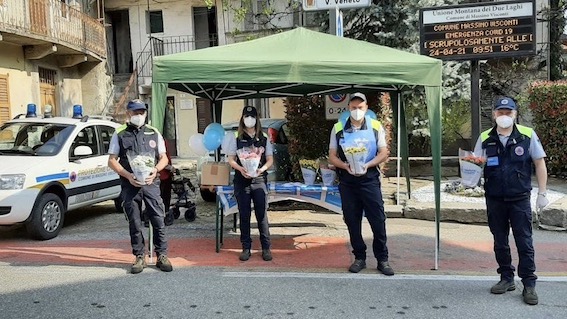 Massino Visconti, obiettivo raggiunto per "Fiori d'azzurro" con il Gruppo di Protezione Civile