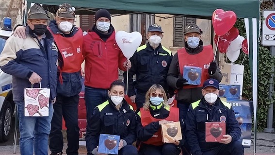 Massino Visconti, successo per l'iniziativa "Cuori di cioccolato" per Telethon