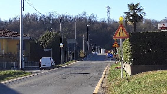 Varallo Pombia, iniziato l'allestimento del cantiere per i lavori sul ponte della ferrovia