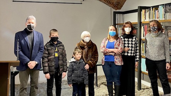 Arona, premiati i lettori più assidui della biblioteca