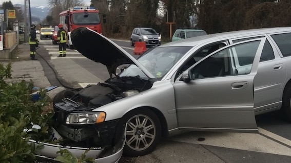 Incidente stradale sulla SS33 del Sempione a Dormelletto