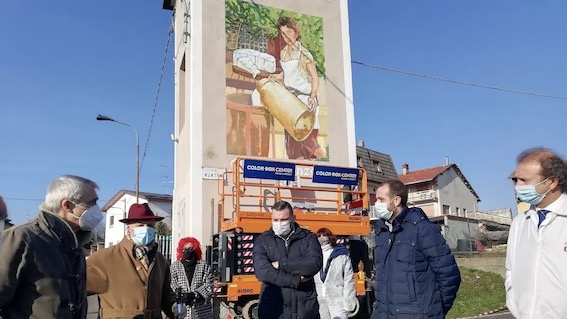 Mezzomerico, visita del presidente della Provincia e del consigliere alla Cultura ai "Muri dipinti"