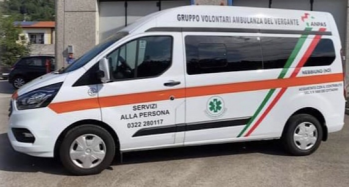 Ambulanza del Vergante ricorda le vittime del Covid