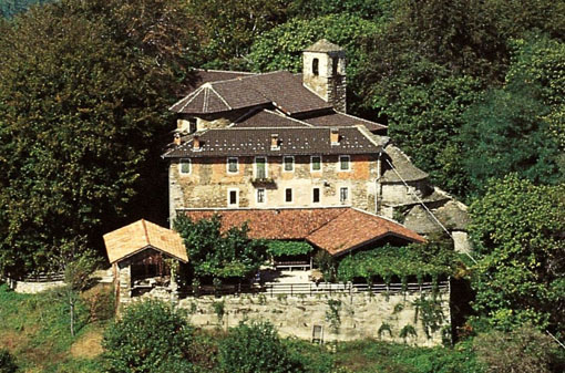 Massino Visconti: approvata delibera per intitolazione del piazzale di San Salvatore a Monsignor Aldo del Monte