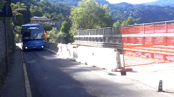 Arona, SS del Sempione: tratto vietato ai veicoli con massa superiore a 3,5t