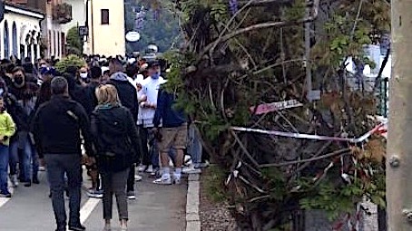 Arona, molte presenze in città nella giornata di domenica