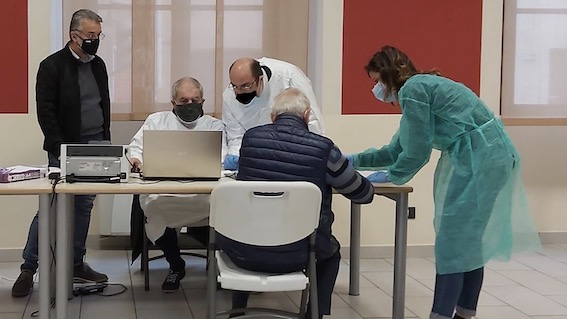 Invorio, svolta giornata vaccinale a Casa Curioni