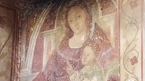 Lesa: appello per salvare un affresco