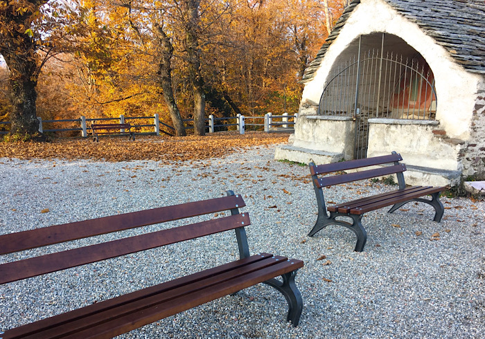 Massino Visconti: nuove panchine al Monte San Salvatore