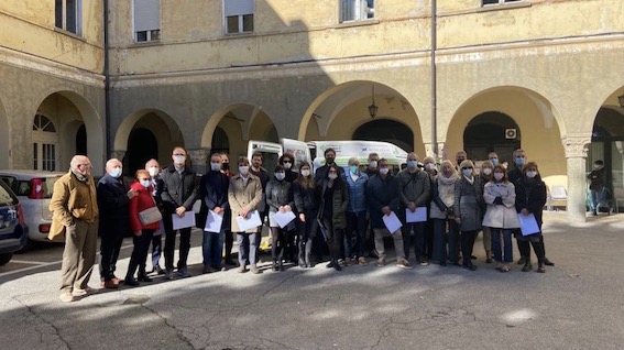 Arona, grazie al progetto "Noi con Voi", nuovo mezzo di trasporto per i Servizi socio-assistenziali