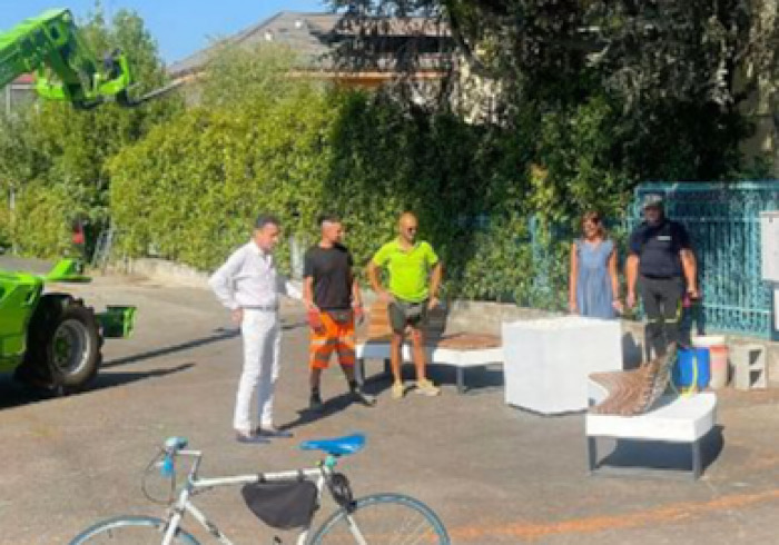Arona: il tavolo da ping pong si rompe nel trasporto