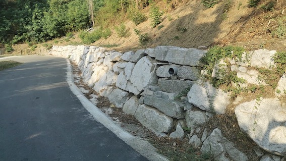 Pombia, conclusi i lavori di consolidamento versante in via Stazione