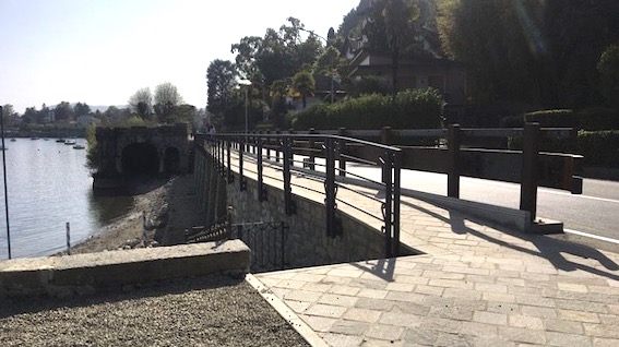 Lesa, inaugurata la nuova passeggiata a lago