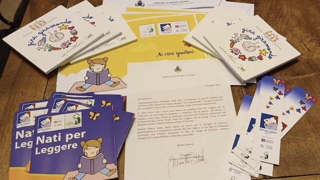 Borgo Ticino, un libro in dono ai nuovi nati