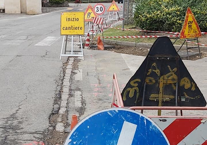 Invorio: iniziati lavori per la posa della fibra