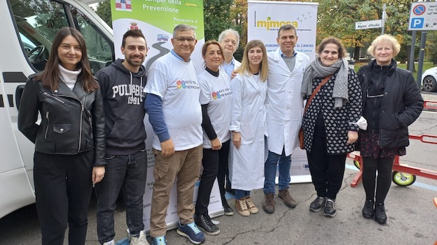 Tappa aronese per il "Camper della prevenzione"