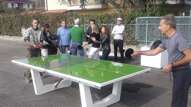 Arona, inaugurata area ping pong in corso Europa
