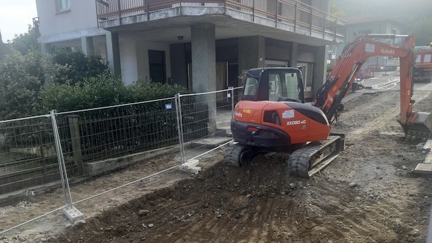  Dormelletto, lavori per messa in sicurezza ingresso scuola primaria