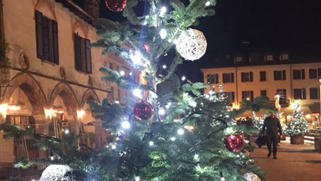 Luminarie natalizie: no ad Arona e Castelletto Ticino, si a Sesto Calende