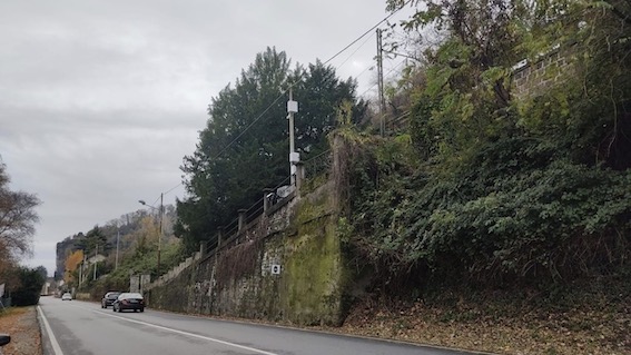 Arona, l'amministrazione precisa: "Il funzionamento dell’autovelox è assolutamente conforme alle disposizioni di legge"