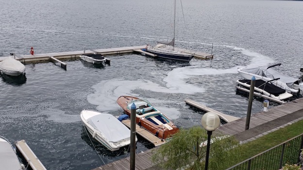  Schiume sul Lago Maggiore, da Arpa esclusa la tossicità