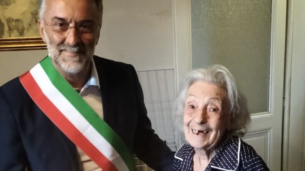 Invorio, festa per i 100 anni della signora Giuseppina