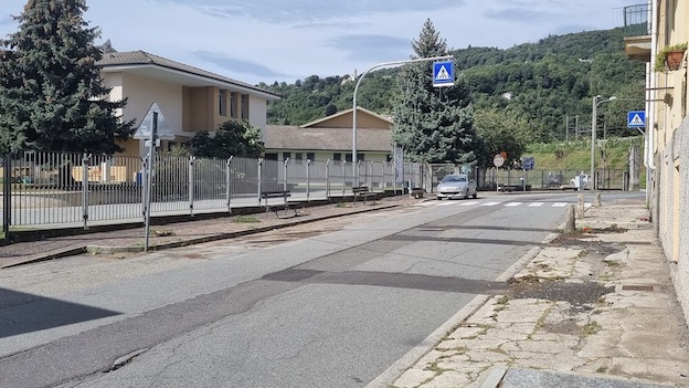 Lesa, procedono i lavori alla scuola