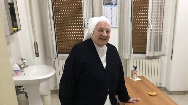 Arona, cordoglio per la scomparsa di suor Clemens