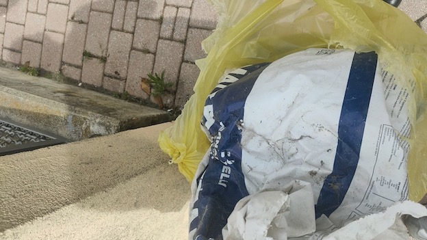 Borgo Ticino, individuata e sanzionata la persona che aveva abbandonato rifiuti edili