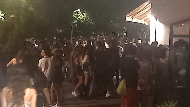 Arona, modifica a regolamento polizia municipale per deroghe musica dopo mezzanotte