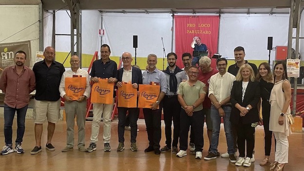Paruzzaro, in tanti alla cena benefica a favore del comune di Sarsina