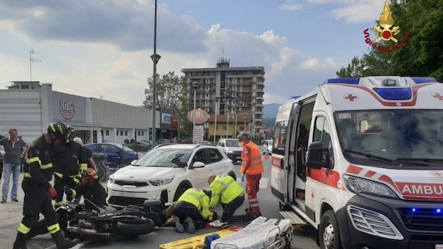 Dormelletto, incidente sulla SS33: coinvolte auto e moto