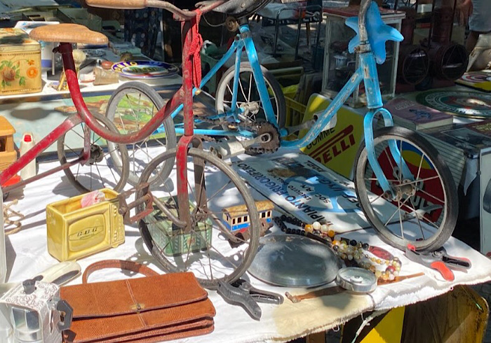 Mercatino dell’antiquariato di Arona: dal 2 aprile diventa un po’ più grande
