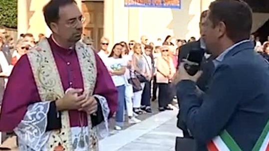 Lesa, festa per accogliere don Simone
