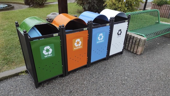 Marano Ticino, installate due mini isole ecologiche per la raccolta differenziata