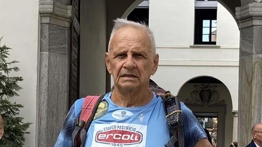 Costretto ad interrompere il viaggio il 90enne in cammino per l'Italia