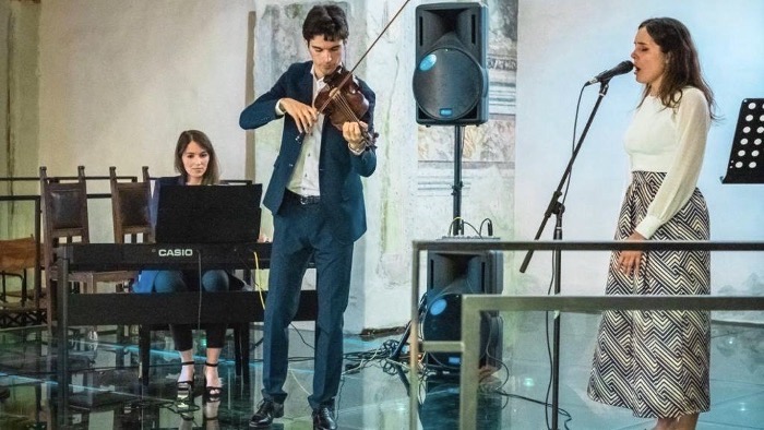 Arona, statua di San Carlo: oltre alla visita serale, anche un concerto