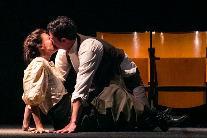 “La dolce guerra” in scena per Arona Città Teatro