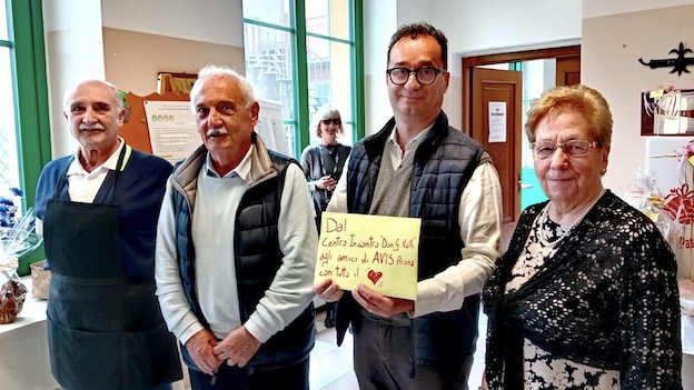 Centro Incontro Anziani "Don G.Valli": donazione ad Avis Arona