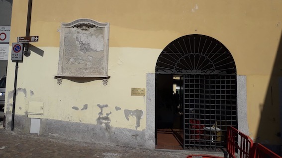  Biblioteca di Arona: ex maestra 90enne l'iscritta più anziana