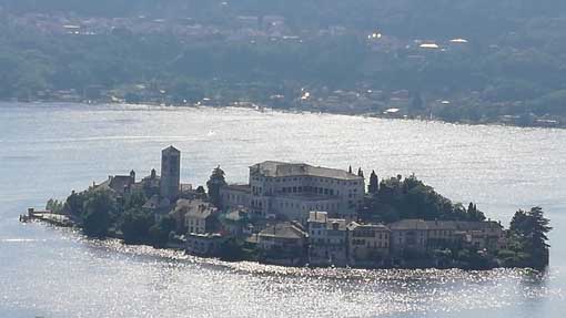 Weekend europei al Sacro Monte di Orta San Giulio: visite guidate in cinque lingue