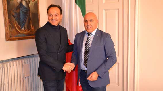 Il presidente della Regione Piemonte Alberto Cirio in visita a Borgomanero