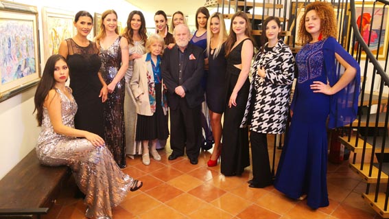 Orta, sfilata di moda alla galleria d'arte