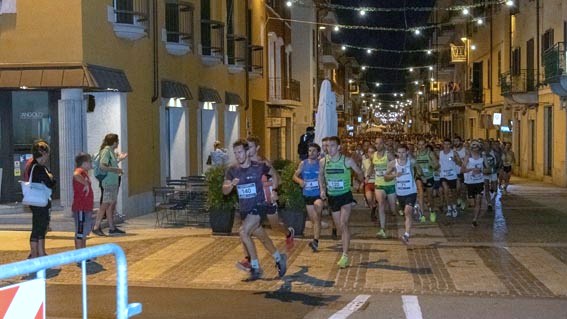 "Straborgo di notte": vince Borgialli. Fotogallery