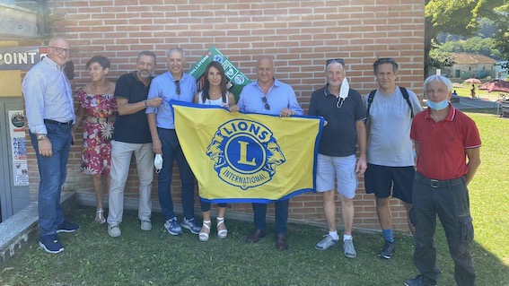 Gozzano, un defibrillatore collocato al Lido