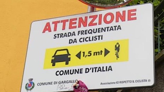 Gargallo, cartelli per il rispetto dei ciclisti