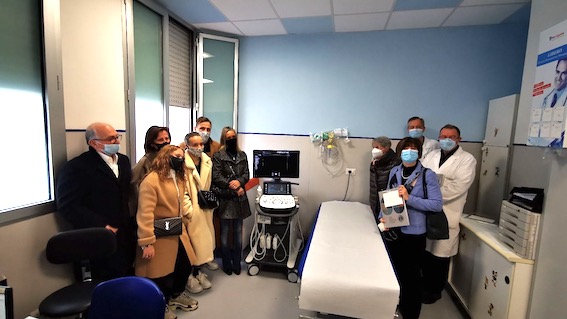 "Un goal per Simonluca", alla Pediatria dell'ospedale SS. Trinità la prima iniziativa: donato un ecografo