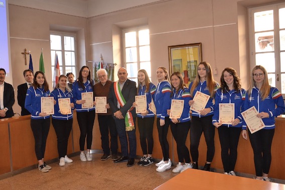 Borgomanero, stella d'argento al Merito sportivo 2019 al twirling Santa Cristina